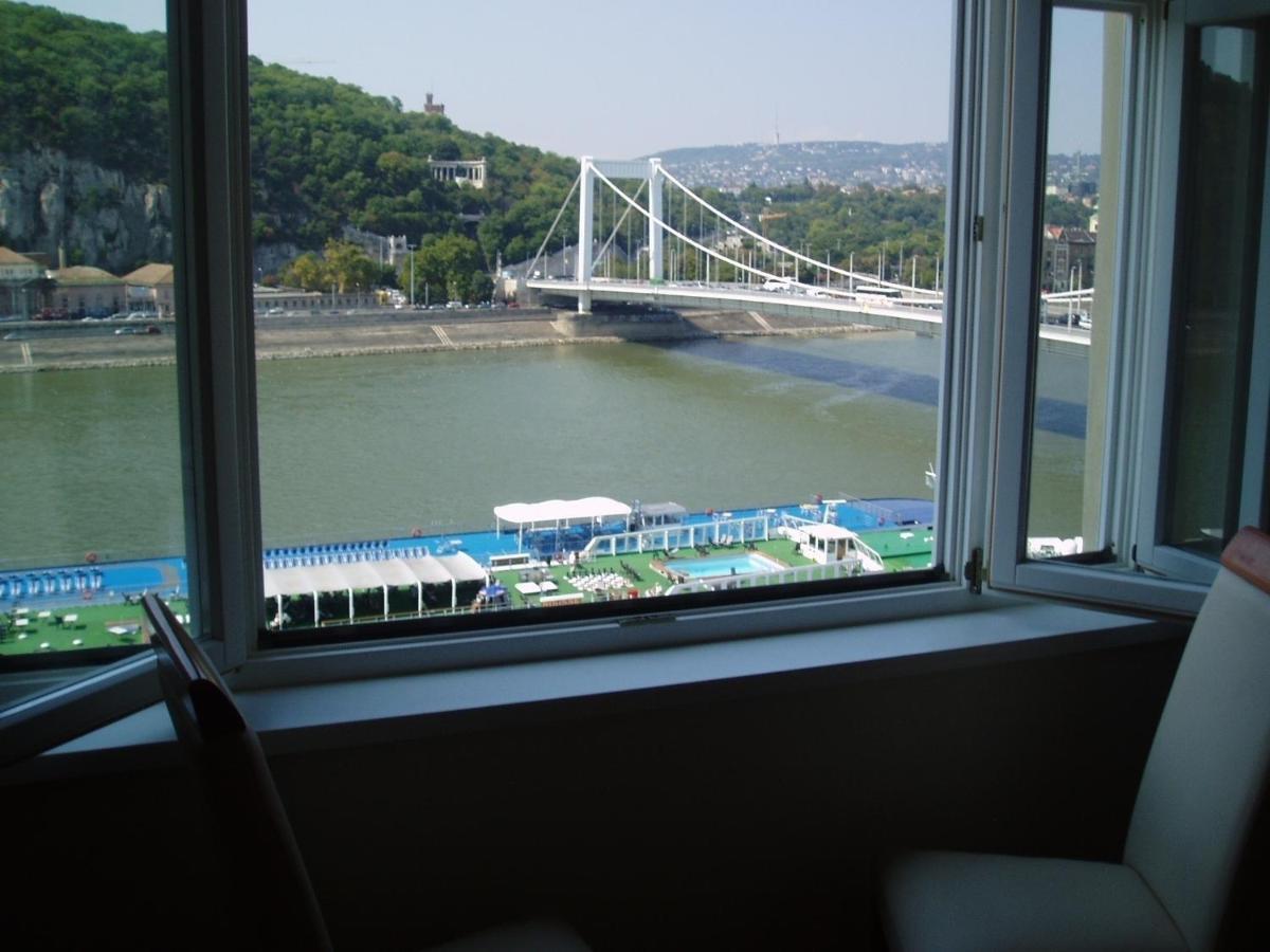 Danube View Apartamento Budapeste Exterior foto